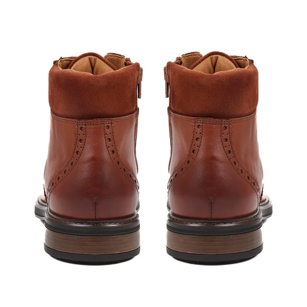 Deon Brogue Leather Boots - DEON / 324 500