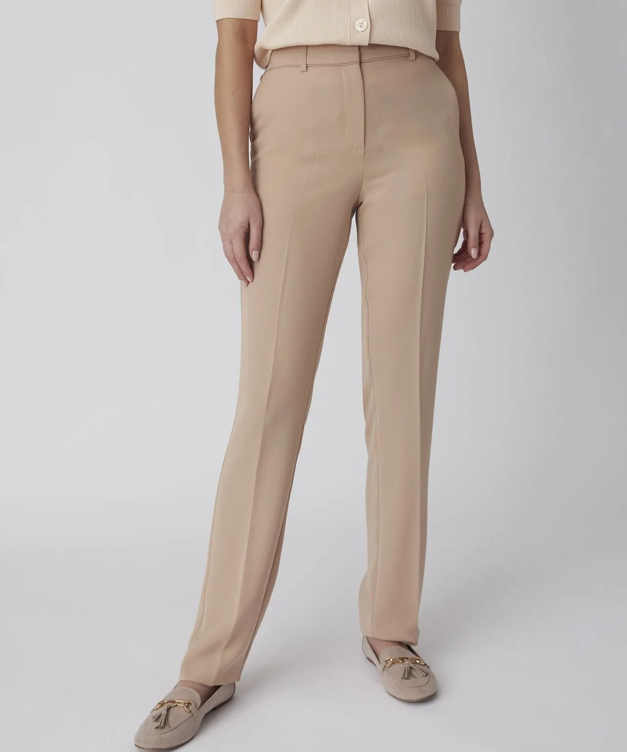 Easy-care Straight-leg Trousers for All Occasions