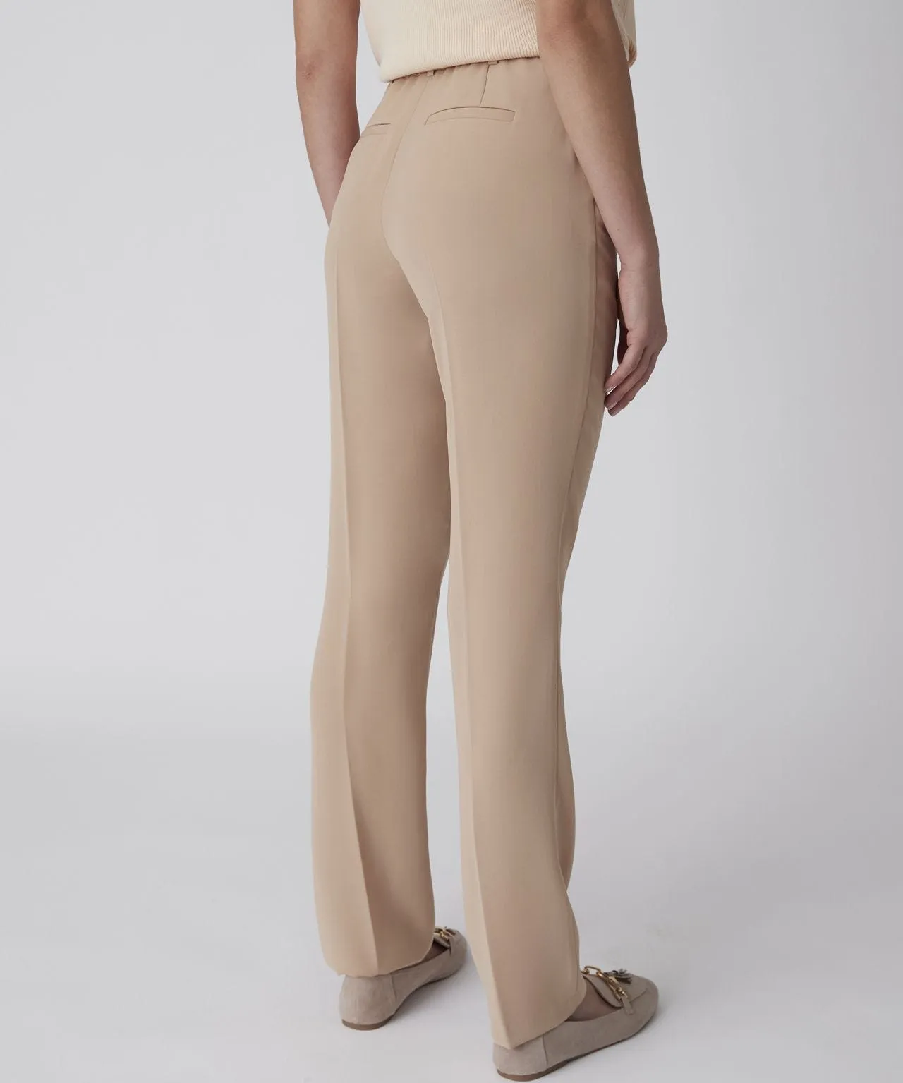 Easy-care Straight-leg Trousers for All Occasions