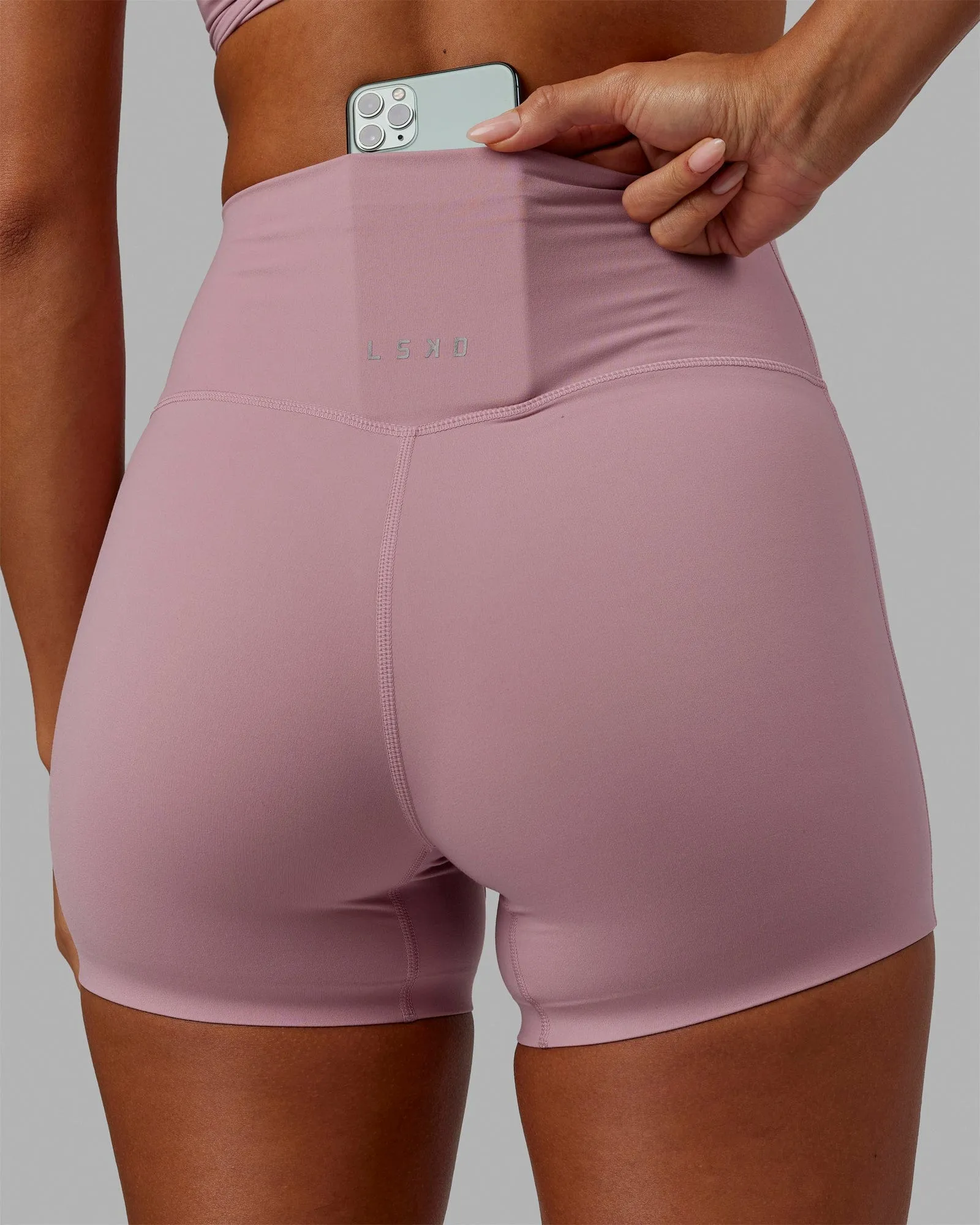 Elixir X-Length Shorts Pink