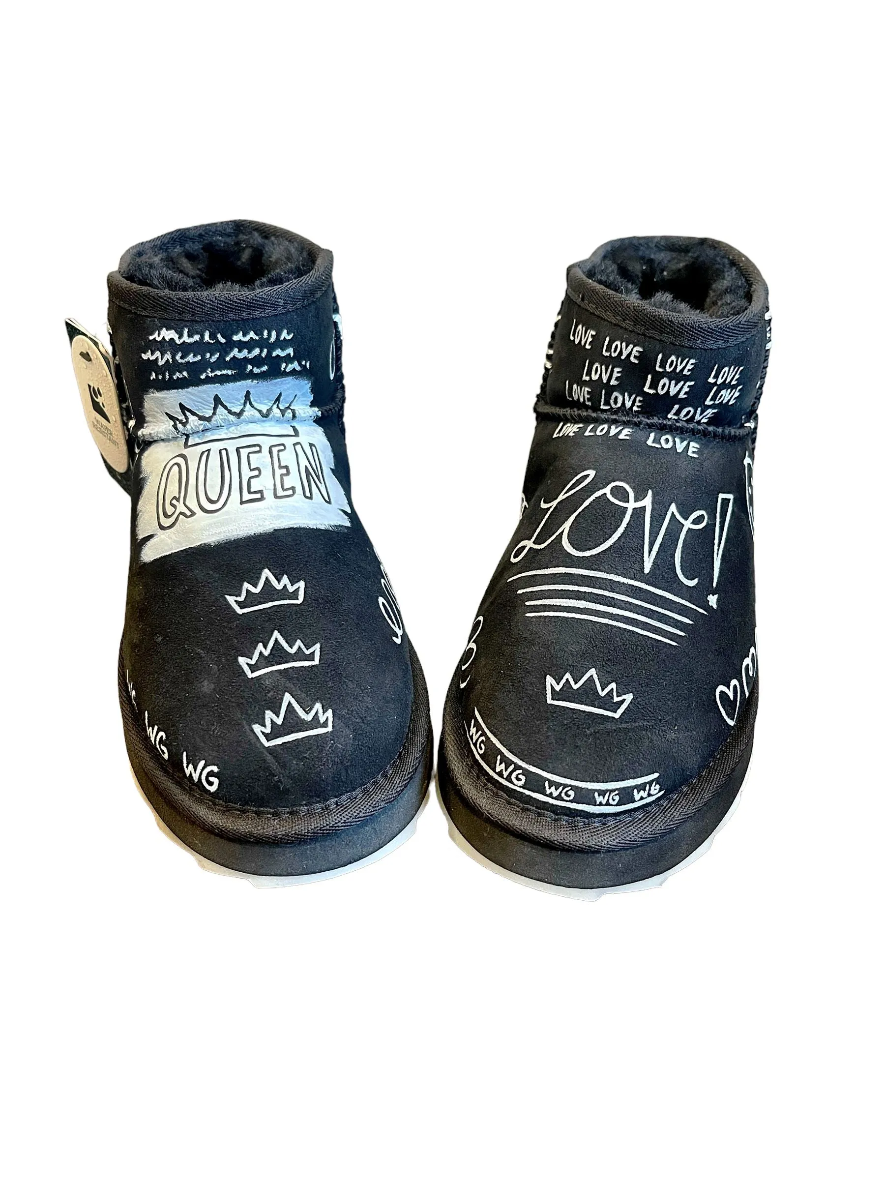 Emu Boots with Graffiti Love Design