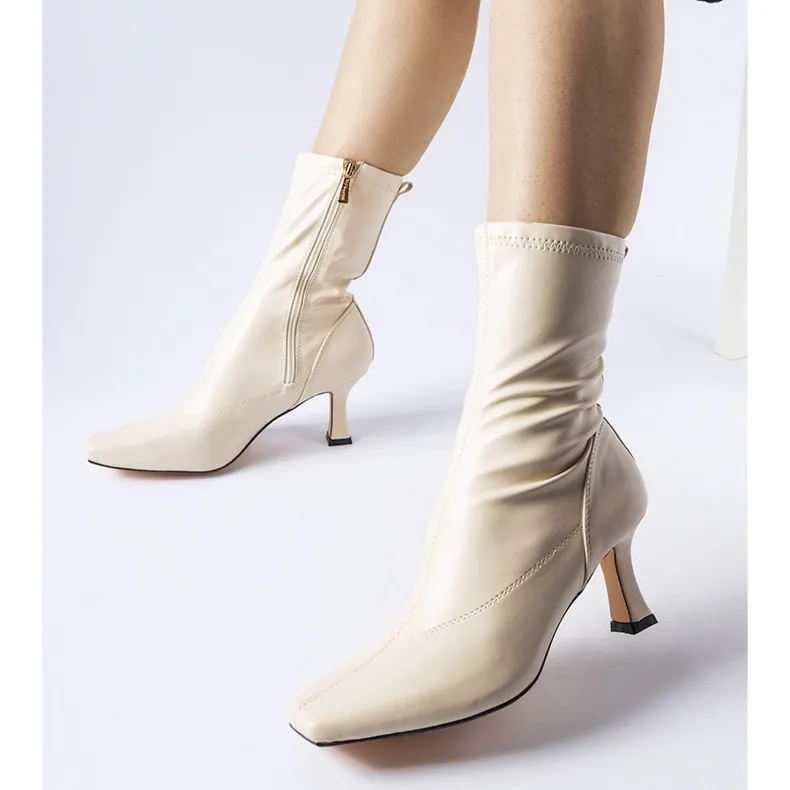 Low-Heeled Beige Boots