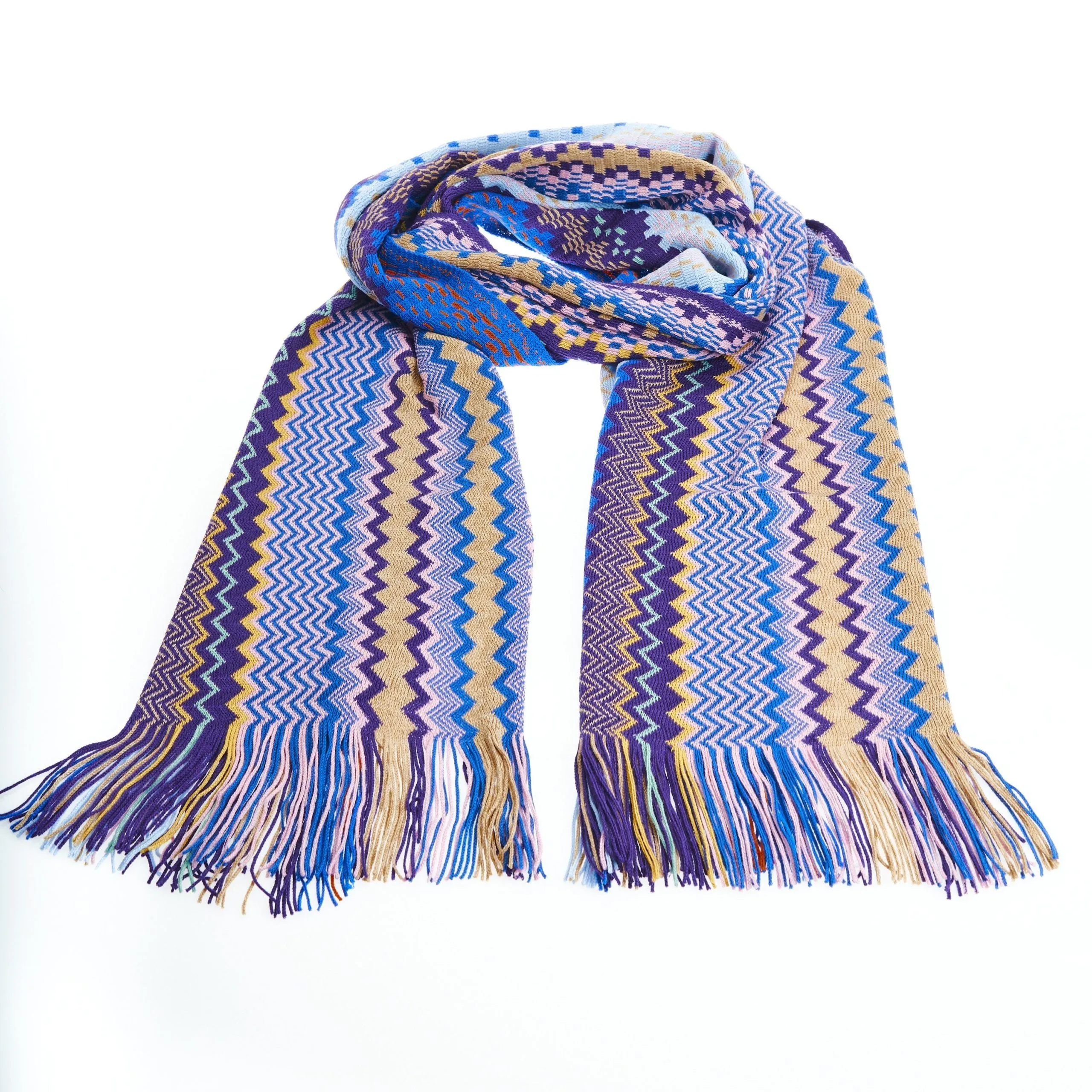 Luxury Scarf with Geometric Fringe Pattern