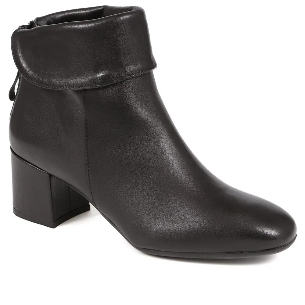 Lylah Heeled Ankle Boots - LYLAH / 322 544 can be rewritten as Women's Black Heeled Ankle Boots - Trendy Design.