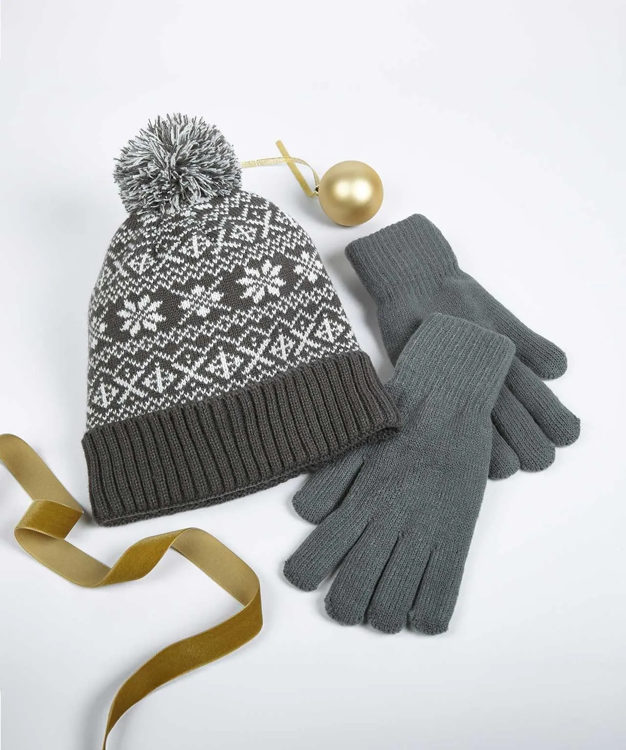 Men's Hat and Glove Set