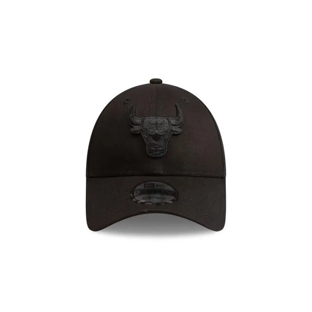 New Era Chicago Bulls Black on Black Hat