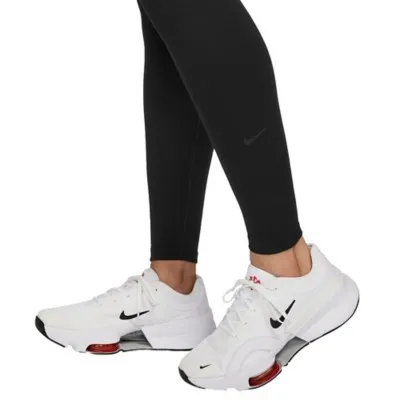 Nike Women's One Leggings.