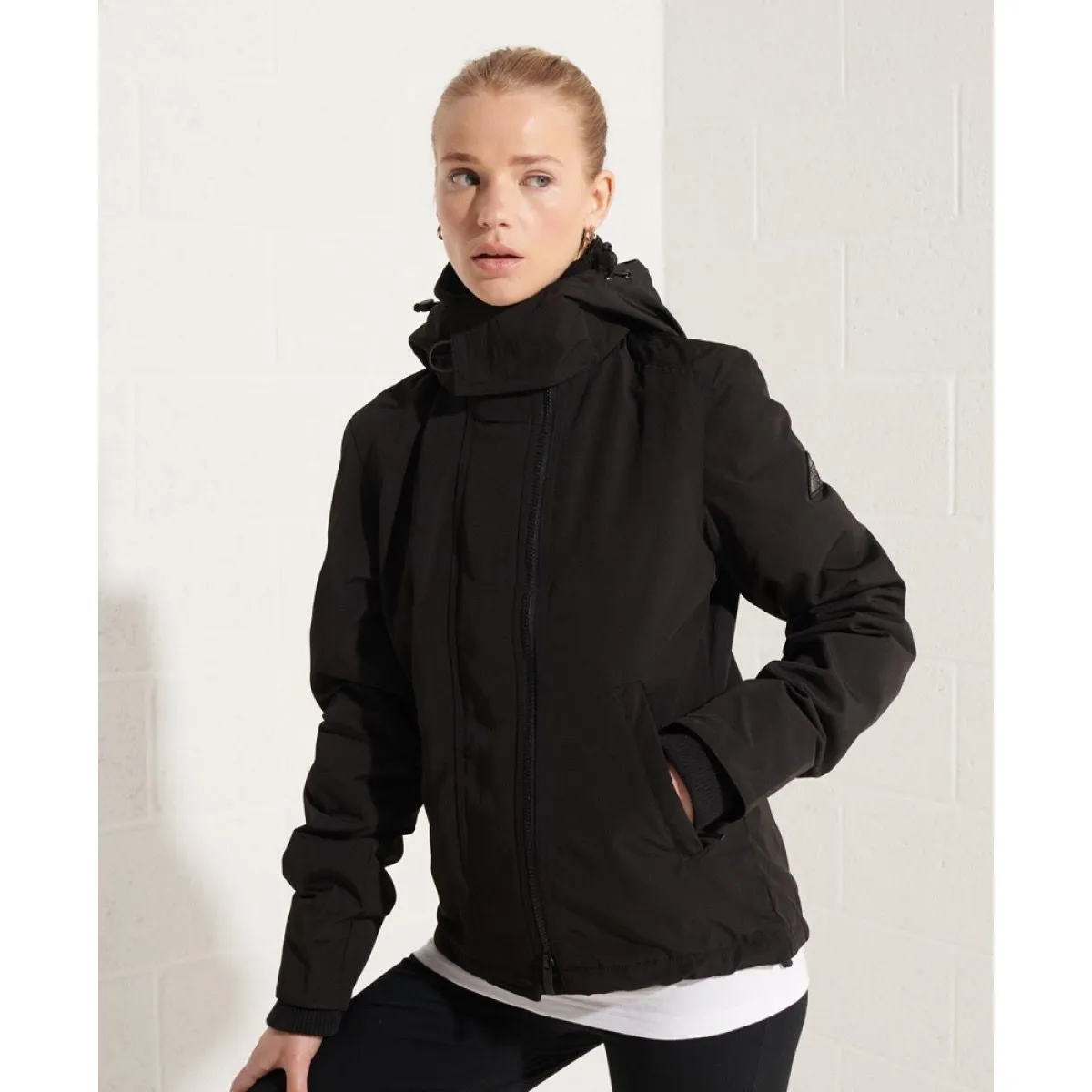 Superdry Women's Ottoman Windcheater Jacket in Black