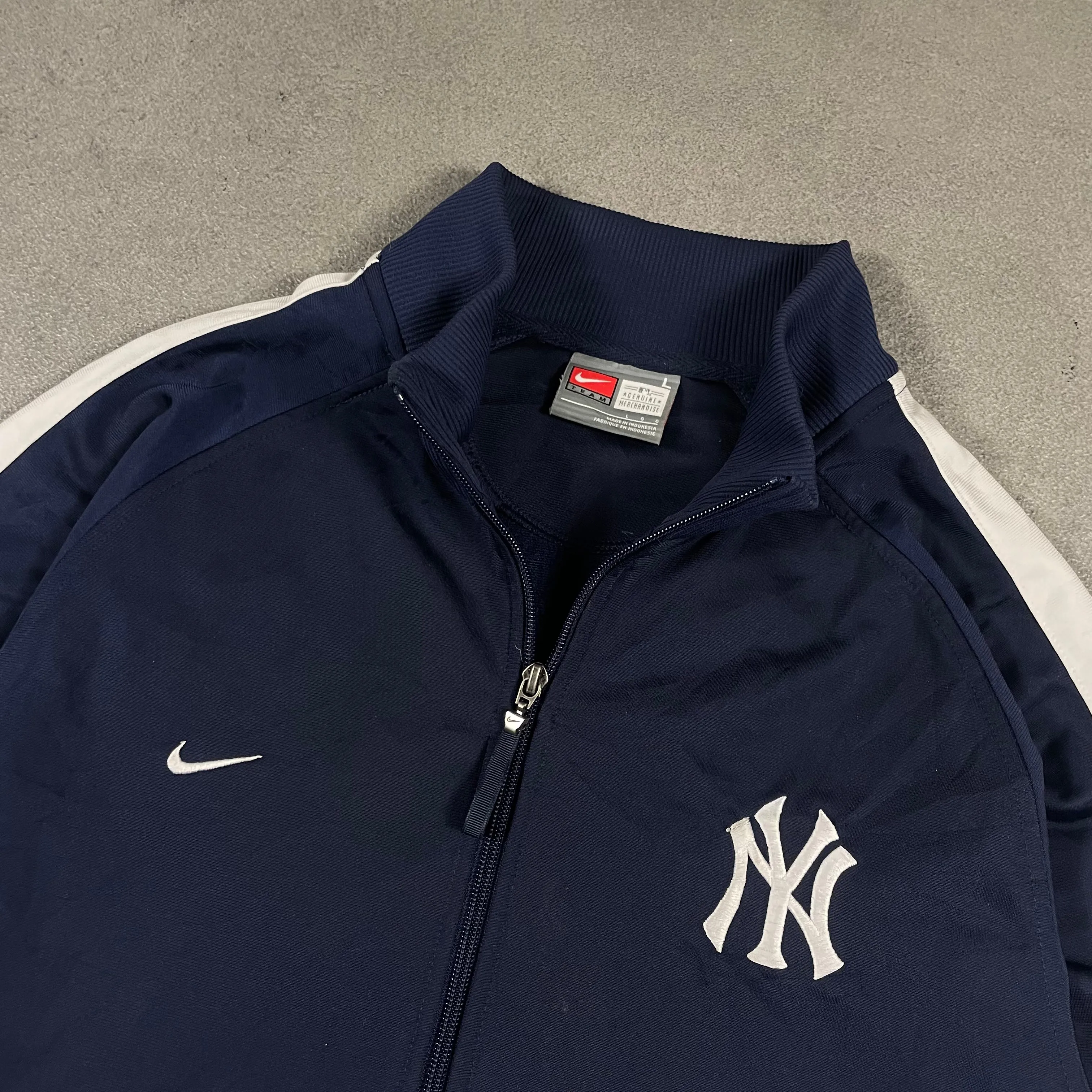 Vintage Nike 90s New York Yankees Jacket (Large)